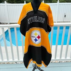 Pittsburgh Steelers Woven Blanket Poncho Adult One Size Gold Black Embroidered